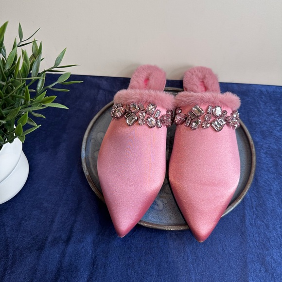 ISAAC MIRAHI Pink SATEEN Mules Sz 8 FAUX FUR & RHINESTONES - Picture 7 of 13